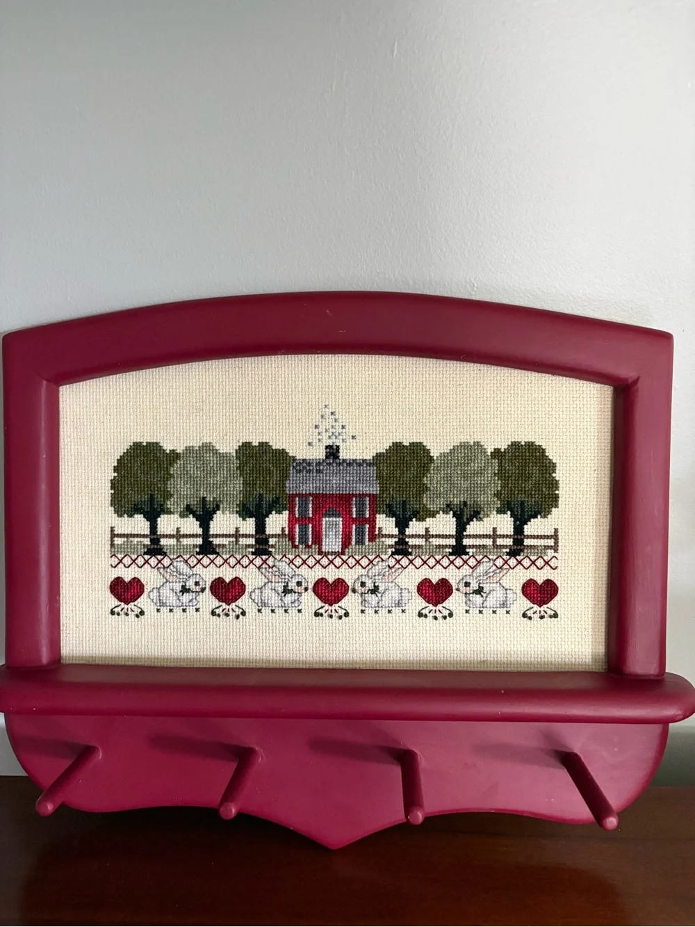 VintageCountry Cross-Stitch Peg Wall Rack Bunny Tree House Decor Red